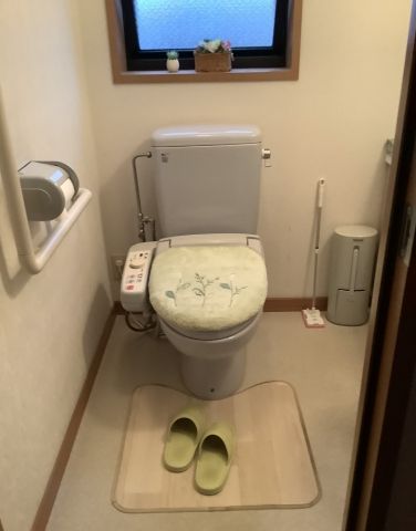 トイレ交換工事　宮崎県延岡市　CW-KA21-BW1 - Before