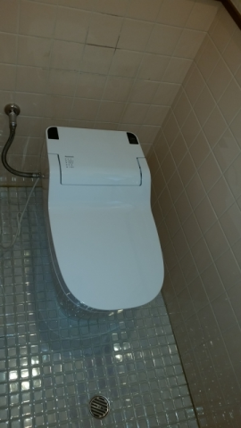 トイレ交換工事　兵庫県神戸市西区　XCH1101RWS-sale