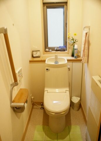 トイレ交換工事　岐阜県高山市　YBC-A10H-DT-386JH-BW1 - Before