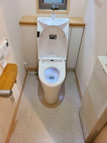 トイレ交換工事　岐阜県高山市　YBC-A10H-DT-386JH-BW1