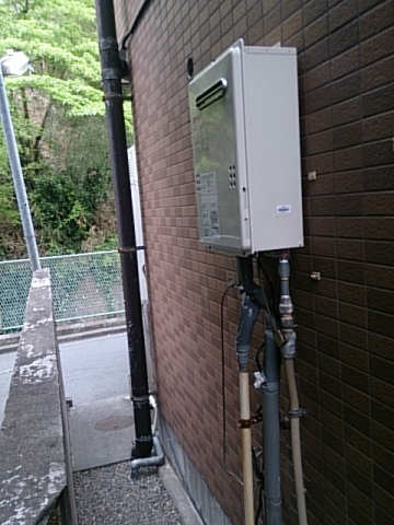 給湯器交換工事(筒井）　神奈川県川崎市多摩区　GQ-2039WS