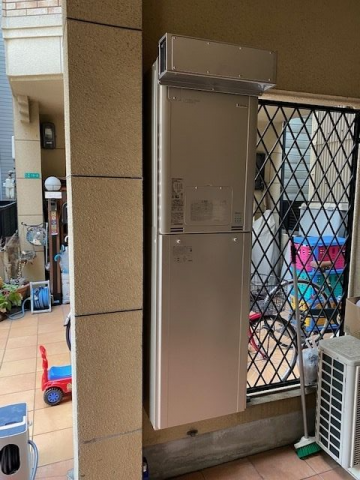 ガス給湯器 ビルトインガスコンロ レンジフード交換工事　大阪府大阪市港区　RUFH-E2406AW2-1-13A