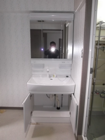 洗面化粧台交換工事　愛媛県松山市　LSAB-70A-LCM-753HW