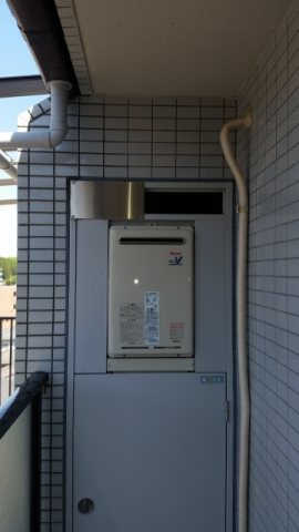 【2名作業】給湯器・ﾊﾞｽタブ交換工事(笹原）　東京都青梅市　RUJ-V2401W-A-set