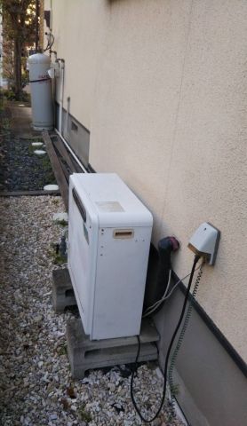 ガス給湯器交換工事　茨城県古河市　RUF-E2405SAG-B-LPG - Before