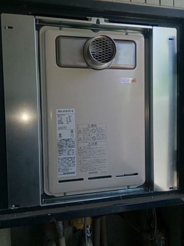 給湯器交換工事(筒井）　埼玉県さいたま市浦和区　RUX-A1610T-E-set