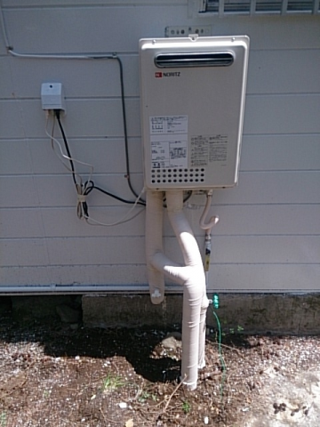 給湯器交換工事(筒井）　山梨県北杜市　GQ-2437WS-LPG
