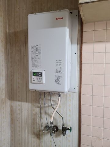 ガス給湯器交換工事　愛知県一宮市　RUX-V2015SFFBA-E-LPG