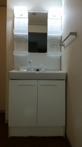 洗面化粧台交換工事(笹原2名作業）　東京都武蔵村山市　PTVN755S-MPTX1751YF