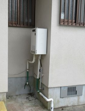 ガス給湯器交換工事　鹿児島県日置市　RUF-E2406SAW-set-LPG - Before