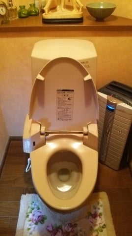 トイレ交換工事　石川県金沢市　CES9787F-NG2 - Before