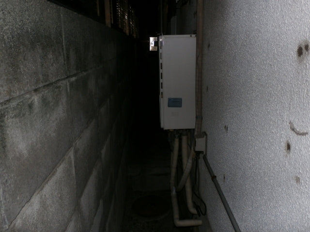 給湯器交換工事/浴室暖房乾燥機　兵庫県尼崎市　RVD-E2401AW2-1-A-set-13A - Before