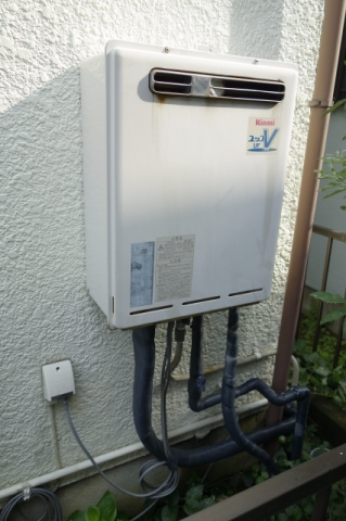 給湯器交換工事　神奈川県小田原市　RUF-E2008SAW-set-LPG - Before