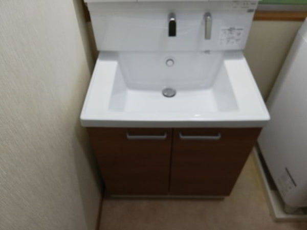 洗面化粧台交換工事　神奈川県鎌倉市　LDSWB075BAGEN1-C