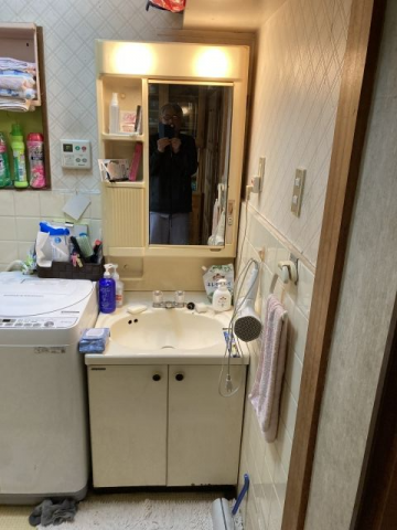 洗面化粧台交換工事　大阪府門真市　LDPB060BAGEN2F - Before