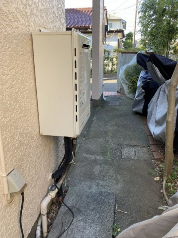 ガス給湯器交換工事　神奈川県藤沢市　GT-C2462AWX-2-BL-set-13A - Before