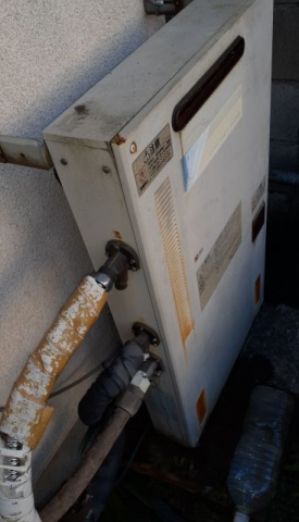 ガス給湯器交換工事　神奈川県横浜市港南区　GT-C2062SARX-2-BL-set-13A - Before