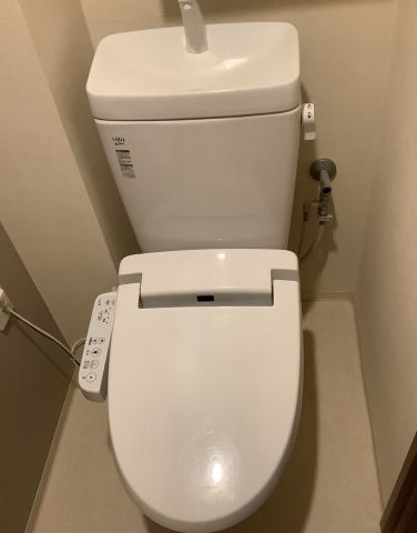 便座交換工事　千葉県船橋市　TCF2222E-NW1 - Before