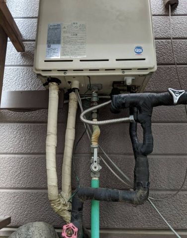 ガス給湯器交換工事　静岡県富士宮市　GT-C2062SAWX-2-BL-set-LPG - Before
