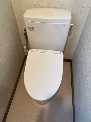 トイレ交換工事　埼玉県さいたま市岩槻区　TCF4713R-NW1