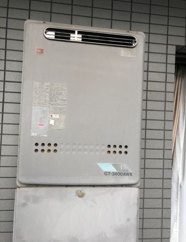 ガス給湯器交換工事　神奈川県川崎市麻生区　GT-2460AWX-2-BL-13A - Before