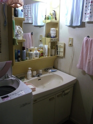 洗面化粧台交換工事　群馬県高崎市　LSAB-70A-LSAM-7VS-S-W - Before