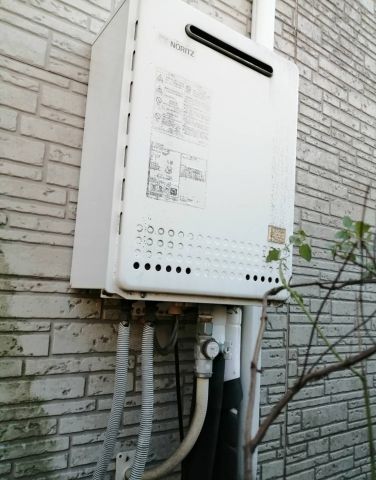 ガス給湯器交換工事　埼玉県川越市　GT-C2462SAWX-2-BL-LPG - Before
