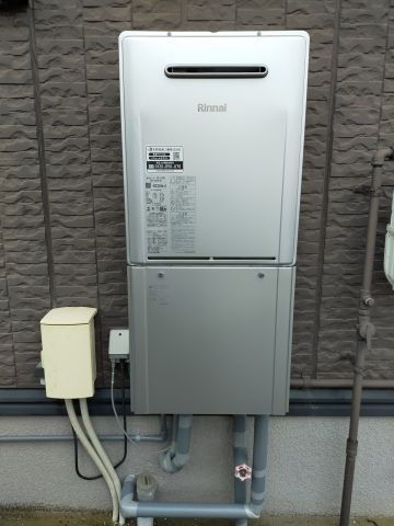 ガス給湯器交換工事　福岡県直方市　RUF-E2406SAW-set-13A