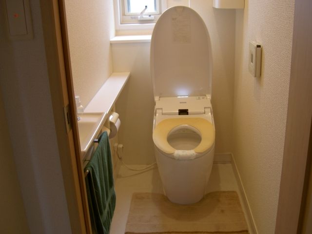 トイレ交換工事　山梨県富士吉田市　CES9710-N-NW1 - Before