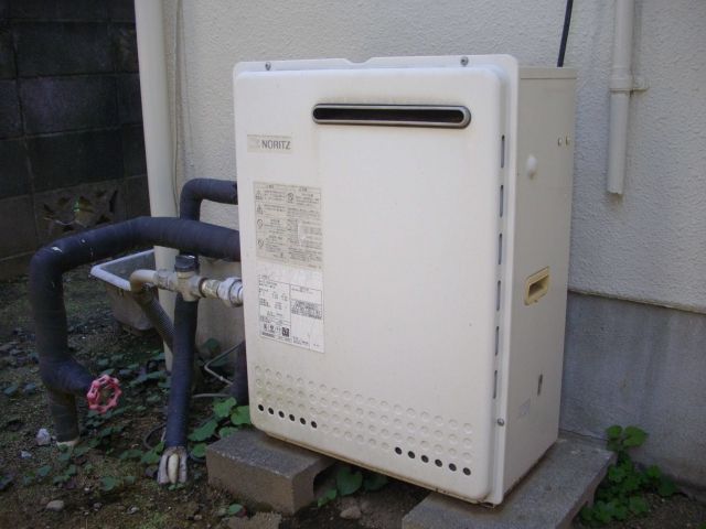 ガス給湯器交換工事　東京都立川市　GT-C2062SARX-2-BL-set-13A - Before