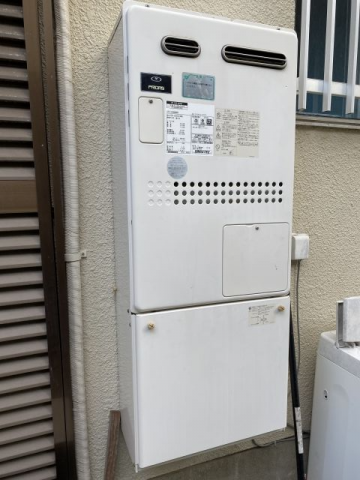 ガス給湯器交換工事　和歌山県和歌山市　GT-C1662SAWX-2-BL-LPG - Before