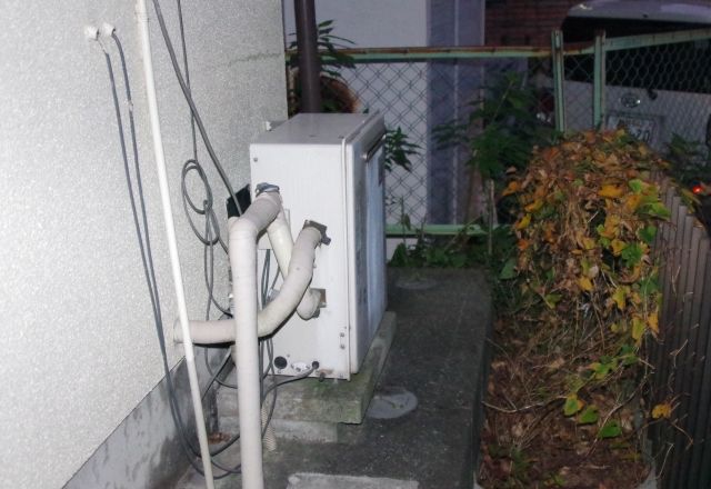 ガス給湯器交換工事　東京都板橋区　RFS-E2008SA-B-set-13A - Before