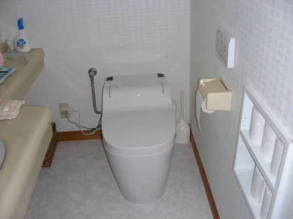 トイレ交換工事　埼玉県幸手市　XCH1101RWS-sale