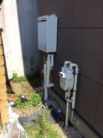 給湯器交換工事　茨城県日立市　RUF-E2405SAW-13A-set - Before