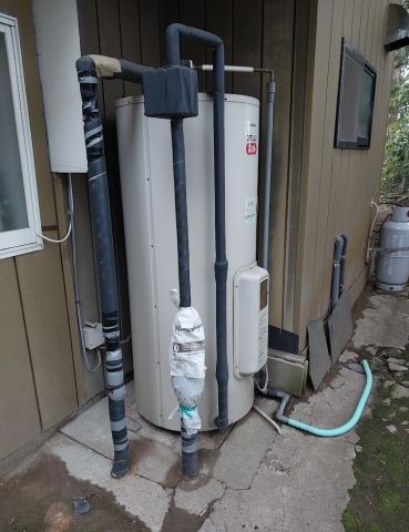 電気温水器交換工事　千葉県印旛郡栄町　SRG-305G - Before