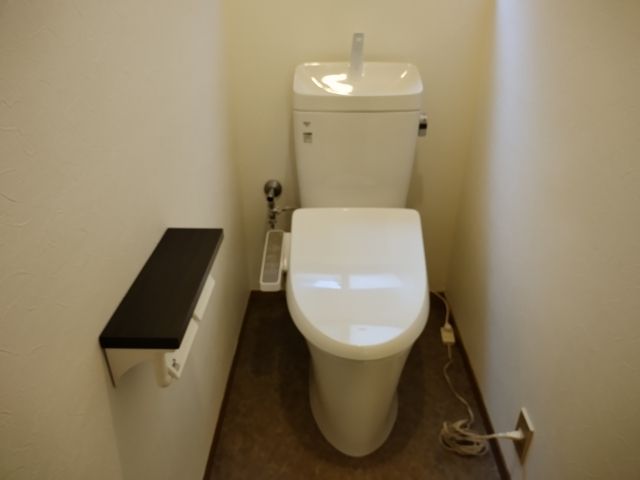 トイレ交換工事　静岡県賀茂郡東伊豆町　BC-Z30H-DT-Z380H-BW1 - After