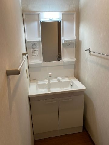 洗面化粧台交換工事　神奈川県足柄上郡山北町　LDPB075BAGE-set3-A - After