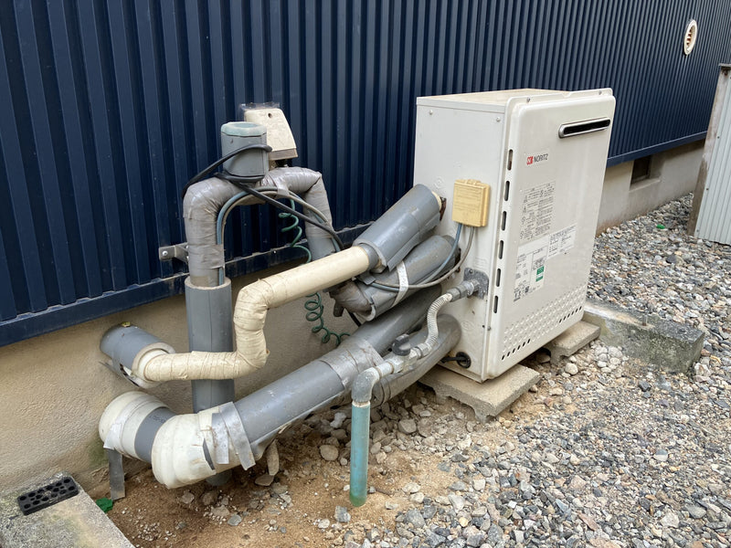 ガス給湯器交換工事　富山県小矢部市　GT-C2472SAR-BL-set-LPG - Before