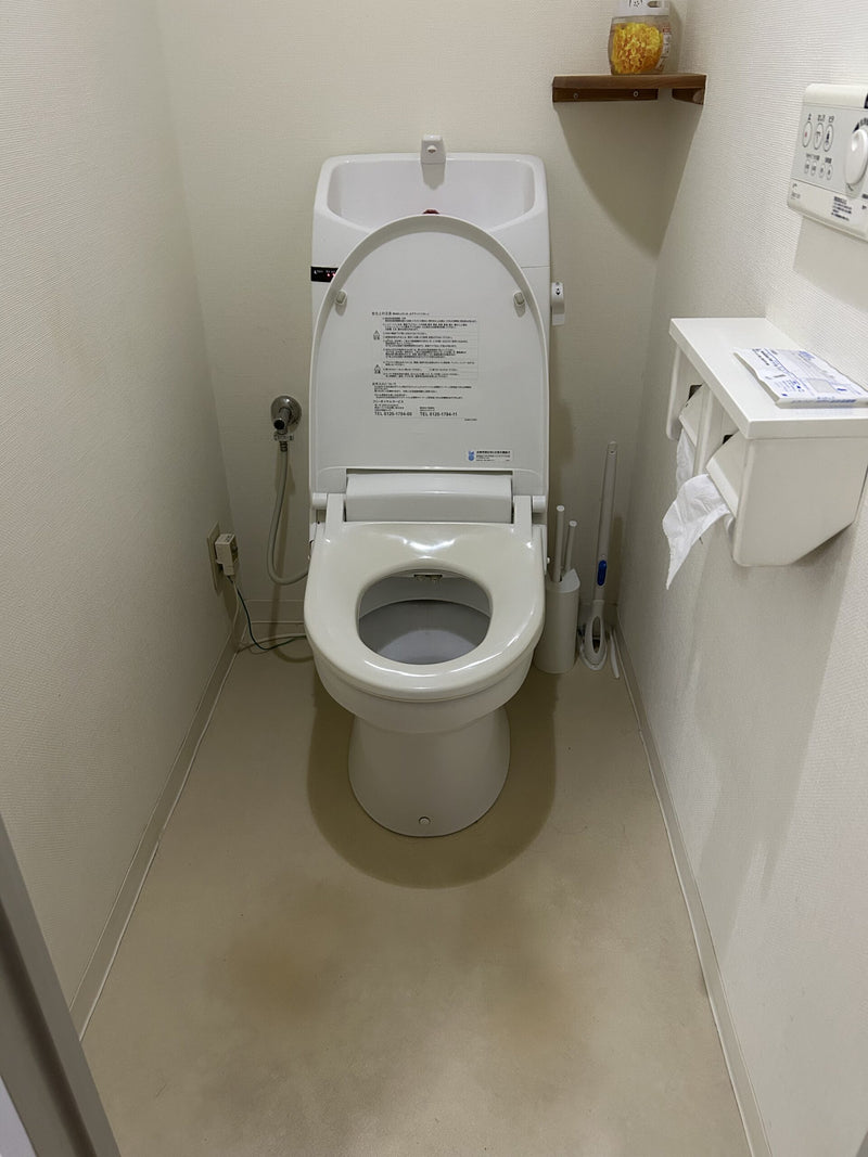 トイレ交換工事　東京都荒川区　CW-KA31-BW1 - Before