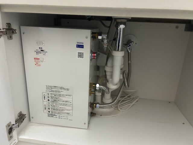 小型電気温水器交換工事　東京都世田谷区　RESK12A1R - Before