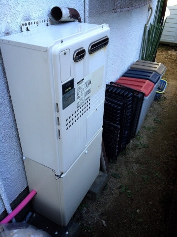 給湯器交換工事　兵庫県川西市　RVD-E2405AW2-1-set-13A - Before