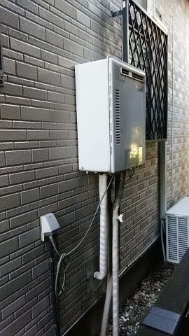 給湯器交換工事　埼玉県越谷市　RUF-E2405SAW-13A-set - Before