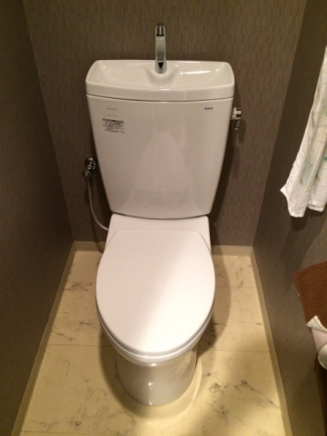 トイレ交換工事　東京都目黒区　CS230B-SH231BA-W