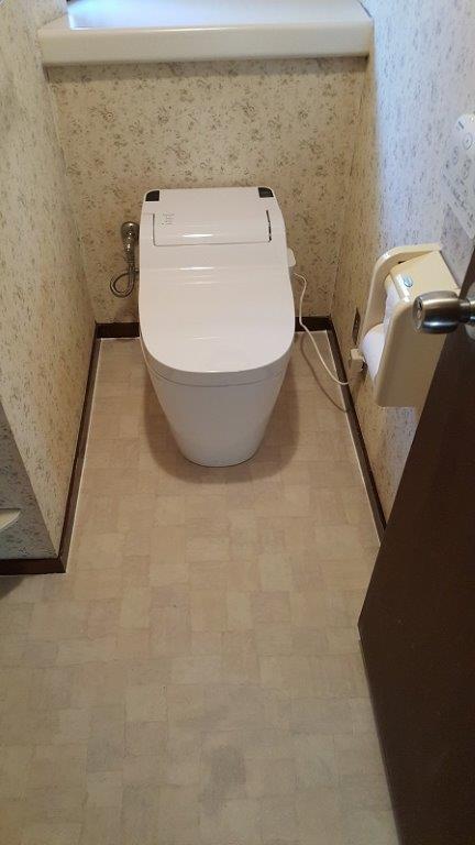 トイレ+CF交換工事　兵庫県宝塚市　XCH1101WS-sale