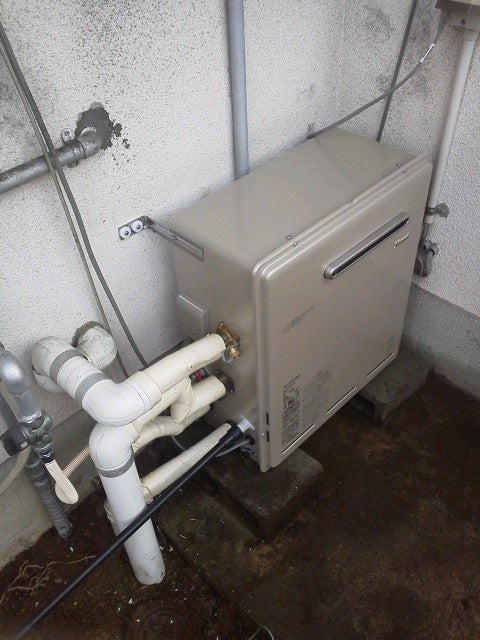 給湯器交換工事　広島県広島市安佐南区　RUF-E2405SAG-LPG