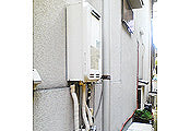 ガス給湯器交換工事　大阪府大阪市　RUJ-V1611W(A)-set - Before