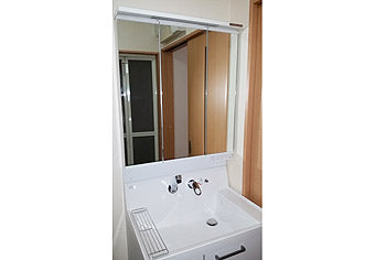 洗面化粧台交換工事　神奈川県川崎市　R1H-755SY-K+MAR1-753TXJU - After