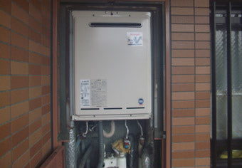 給湯器交換工事　東京都足立区　RUF-A2400AW(A)