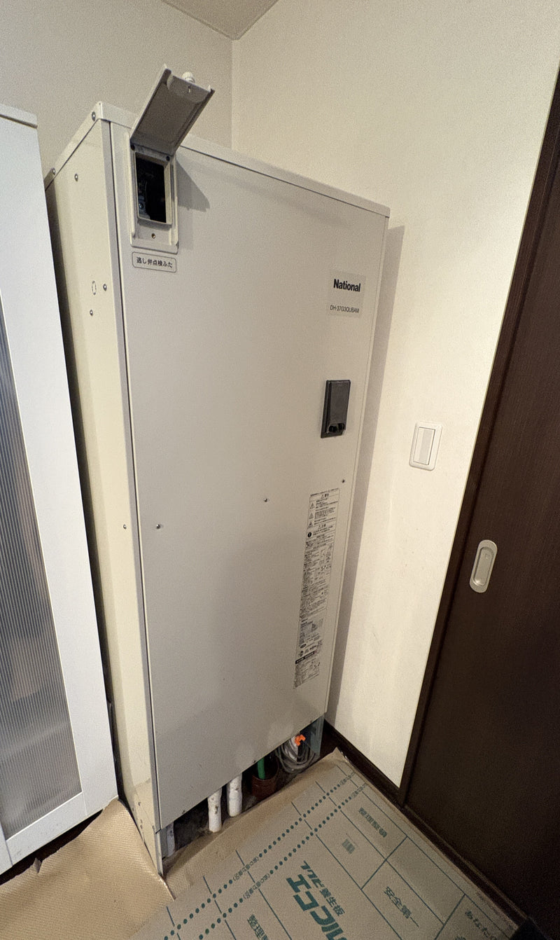 1070019701　電気温水器 - Before