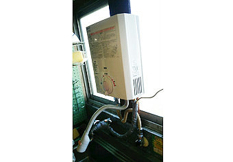瞬間湯沸かし器交換工事　宮城県角田市　GQ-520MW